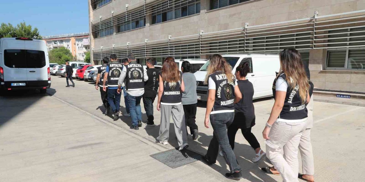 "beyaz Eşya Tamircisiyiz" Deyip 6 Milyon Liralık Vurgun Yaptılar