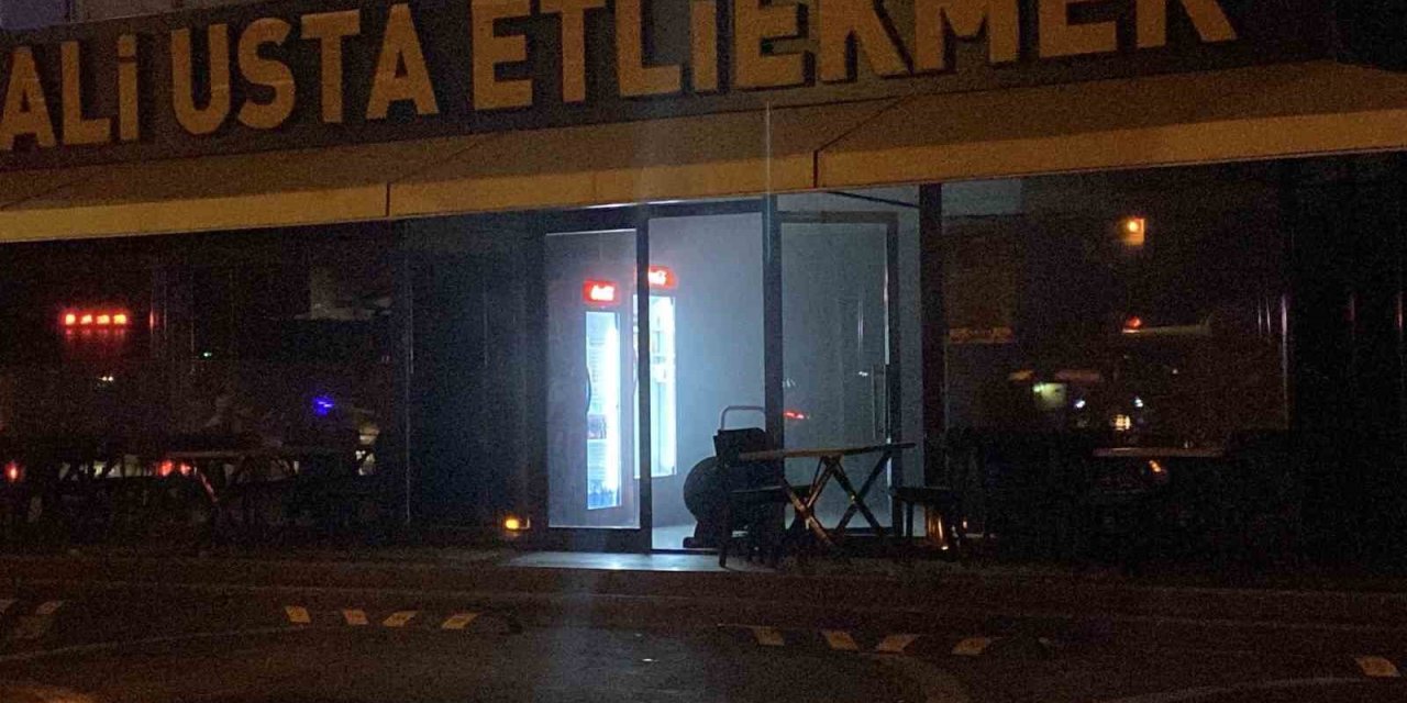 Klima Motorunun Patlaması Sonucu Lokantada Yangın Çıktı