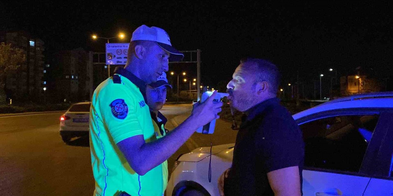 "alkollü Değilim" Diyen Sürücünün Ehliyetine Alkollü Araç Kullanmaktan El Konuldu