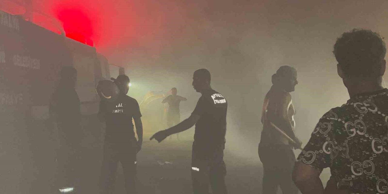 Alanya’da Orman Yangınında 3 Hektarlık Alan Zarar Gördü