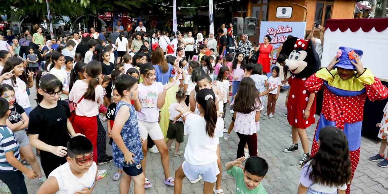 Mersin’de Çocuklar ’köy Bizim, Şenlik Bizim’ Etkinliğiyle Doyasıya Eğlendi