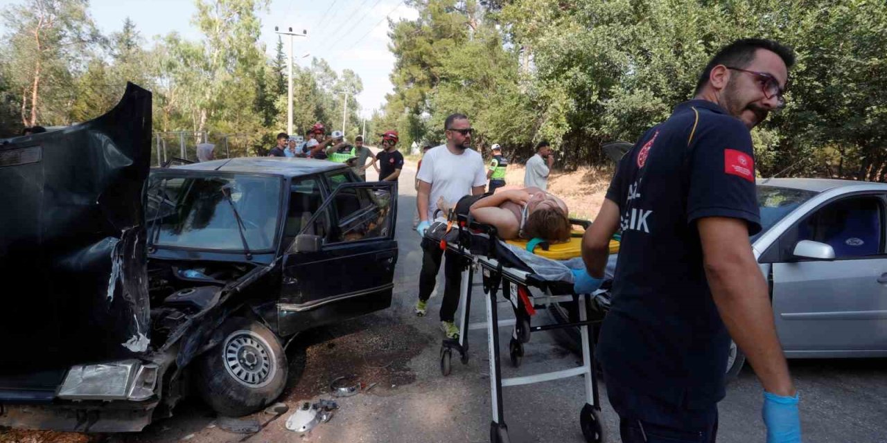 Antalya’da Piknik Dönüşü Feci Kaza: 3 Yaralı