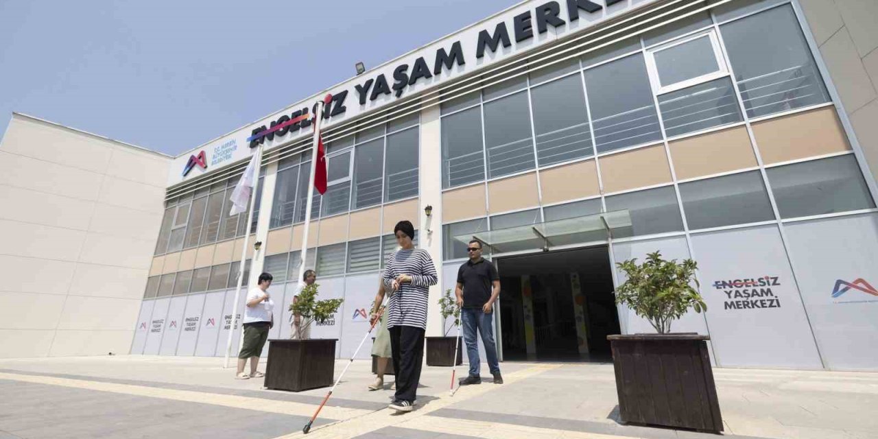 Mersin’de Görme Engellilere Bağımsız Yaşam Eğitimi