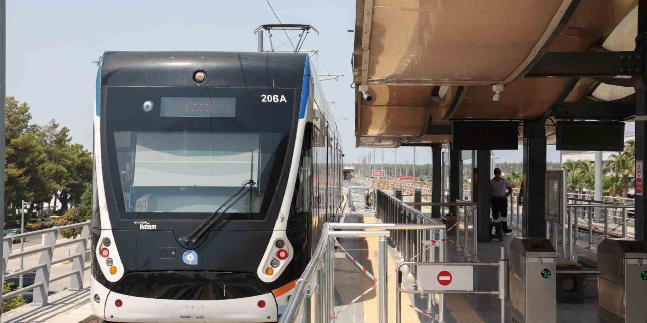 Antalya’da Havalimanı Ulaşımı Kolaylaşıyor