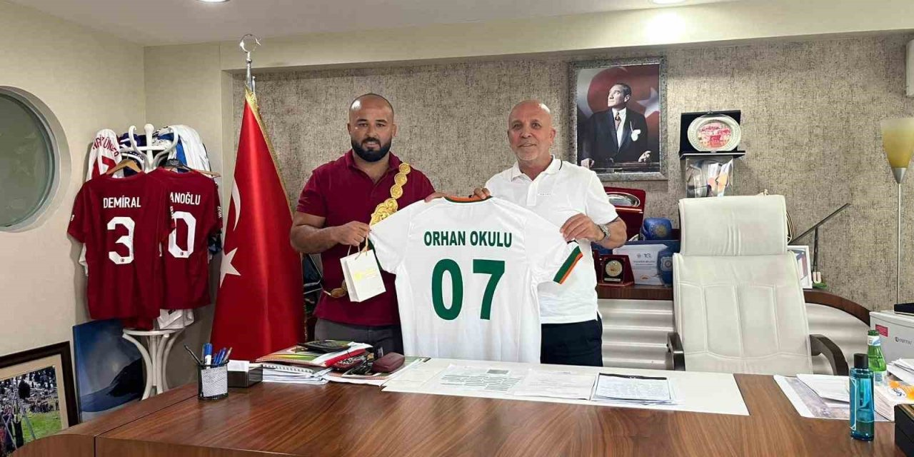 Başpehlivan Orhan Okulu’nun Hedefi Üçüncü Altın Kemer