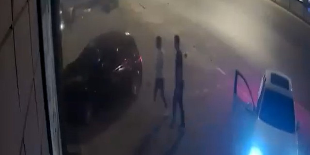 Antalya’da Alkollü Sürücü Önce Ağaca, Sonra İş Yerinin Camına Çarptı