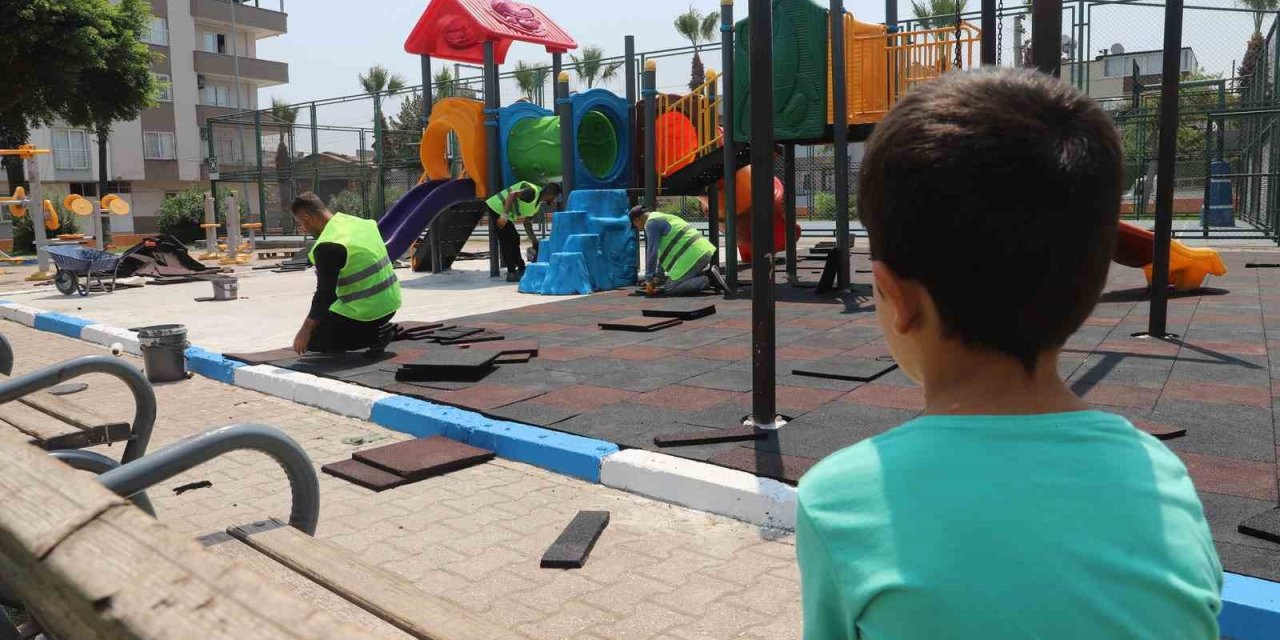 Akdeniz’de Parklar Yenileniyor