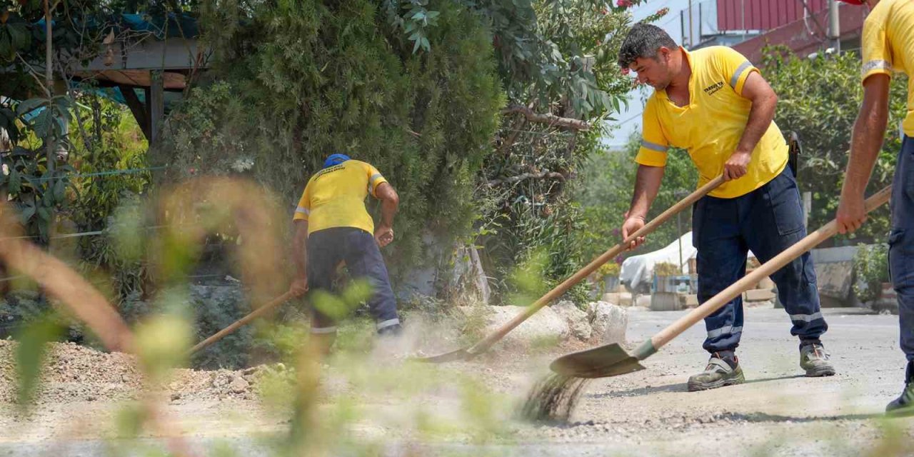Tarsus’ta 9 Mahallede Asfalt Yama Çalışması Tamamlandı
