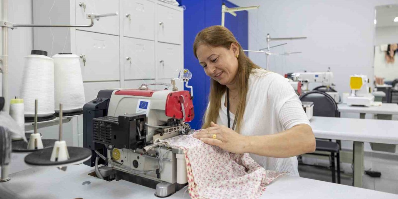 Mersin’de Kadınlar Mercek Sayesinde Meslek Sahibi Oluyor