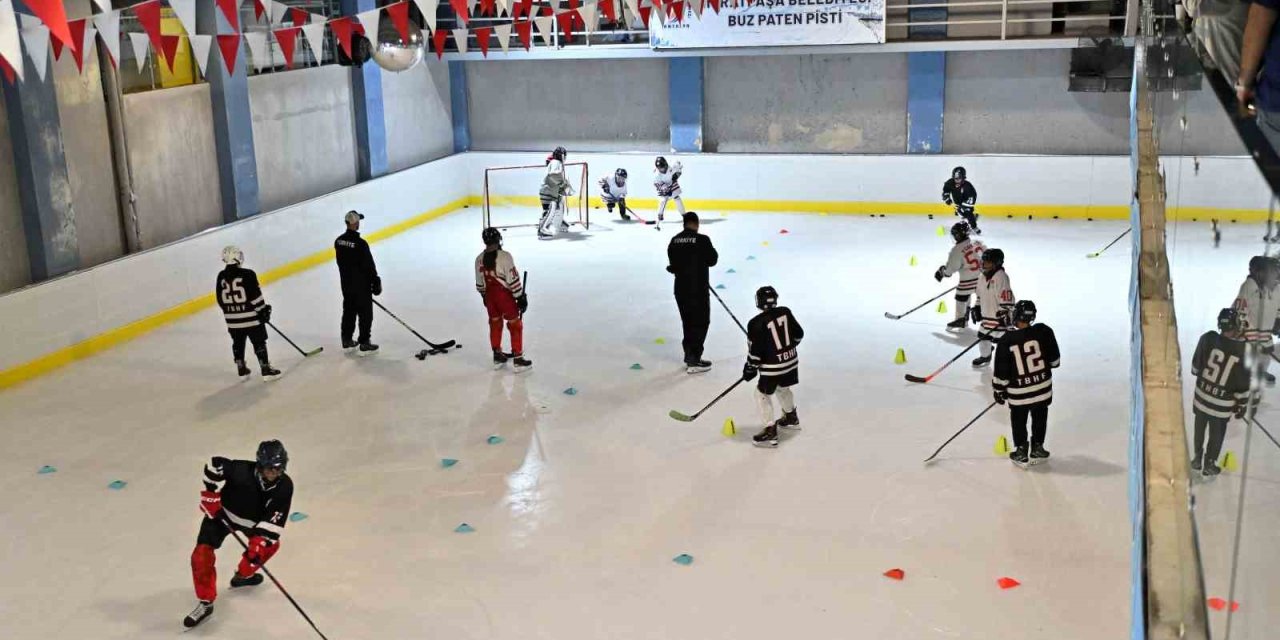 Buz Hokeyi Gelişim Kampı İlk Kez Antalya’da