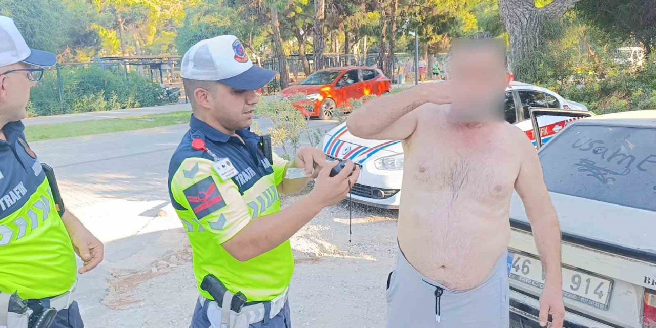 Alkolün Etkisini Litrelerce Su İçerek Düşürmeye Çalıştı, 91 Promil Alkollü Çıktı