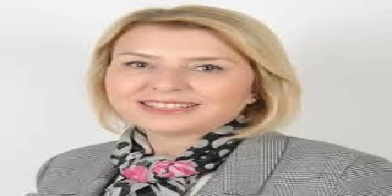 Manavgat Belediye Başkan Yardımcısı Gülsüm Özer Parti Üyeliği Ve Tüm Görevlerinden İstifa Etti