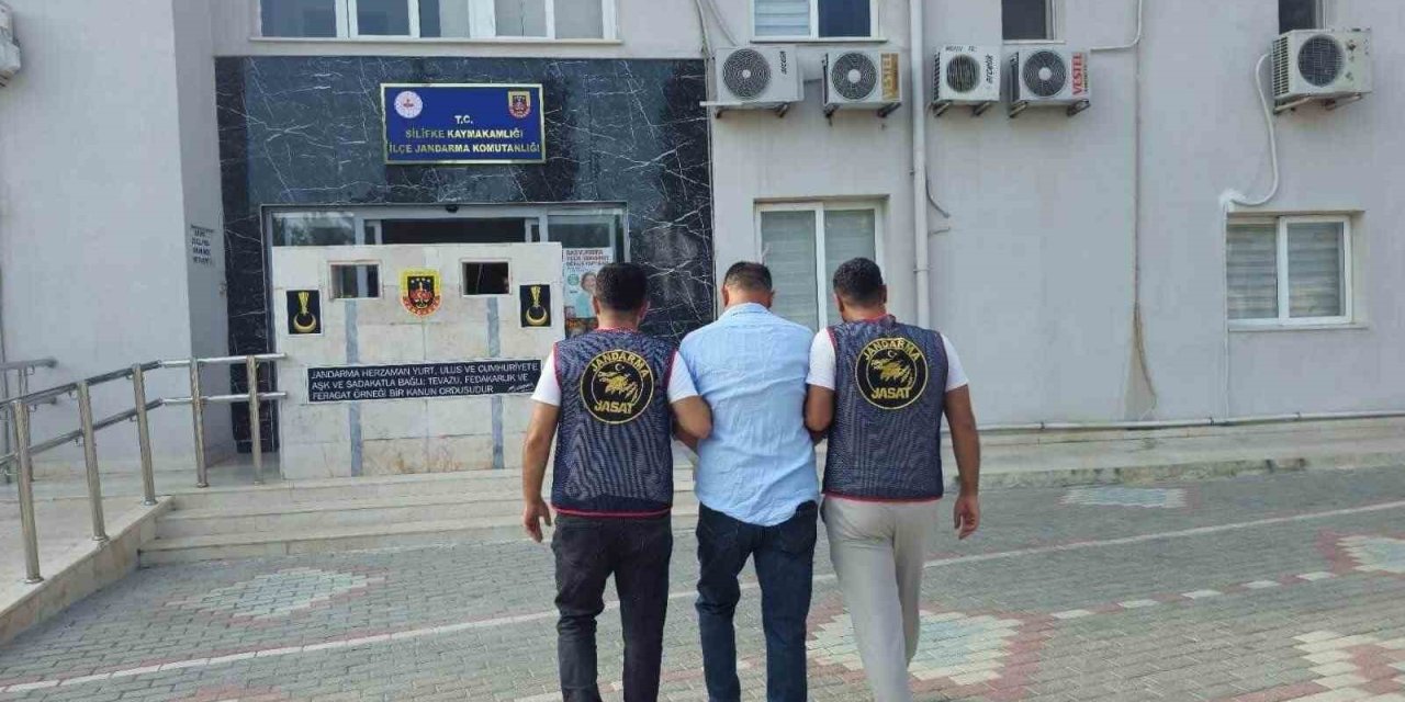 İnterpol Tarafından Kırmızı Bülten İle Aranan Şahıs Mersin’de Yakalandı
