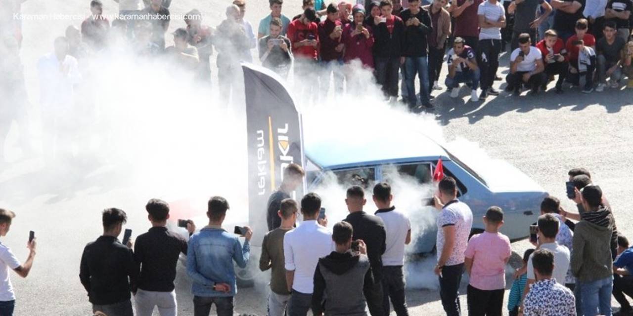 Karaman'da Bayraklı Dualı Drift Şovu