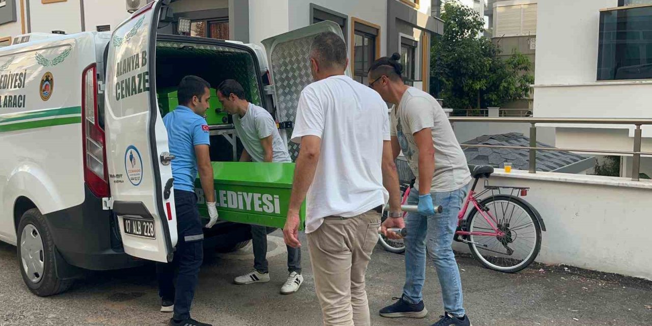 Emlakçıyı Arayıp Kiraladığı Evde Cinayet İşlediğini Söyleyip Ortadan Kayboldu