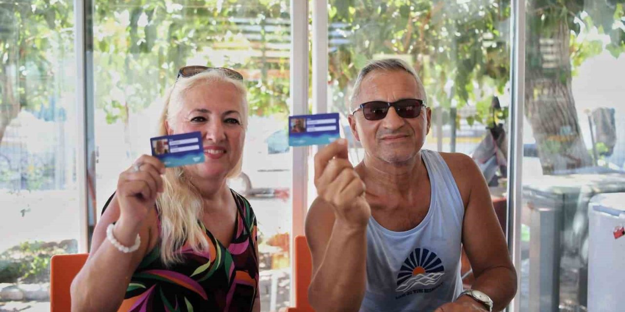 Konyaaltı’nda Emekli Kart Dağıtımı Başladı