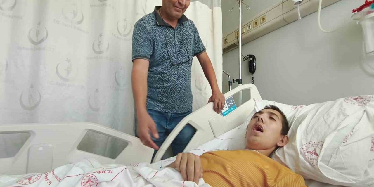 Otizmli Çocuğun Düştüğünü Saklayıp "cin Çarpmış Gibiydi. Siz Yine De Bir Hocaya Götürün" Dediler