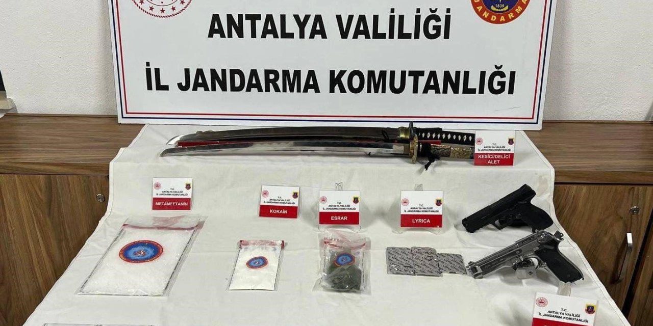 Jandarmadan Uyuşturucu Operasyonu