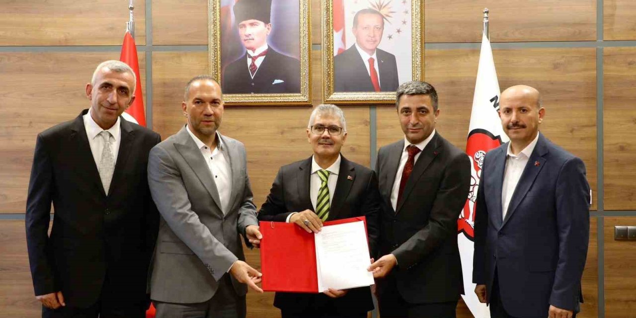 Farklı Meslek Gruplarına Yapay Zeka Eğitimi Protokolü İmzalandı