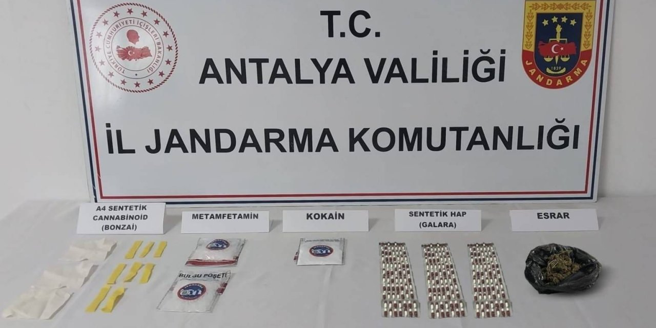 Antalya’da Uyuşturucu Operasyonunda Çok Sayıda Madde Ele Geçirildi