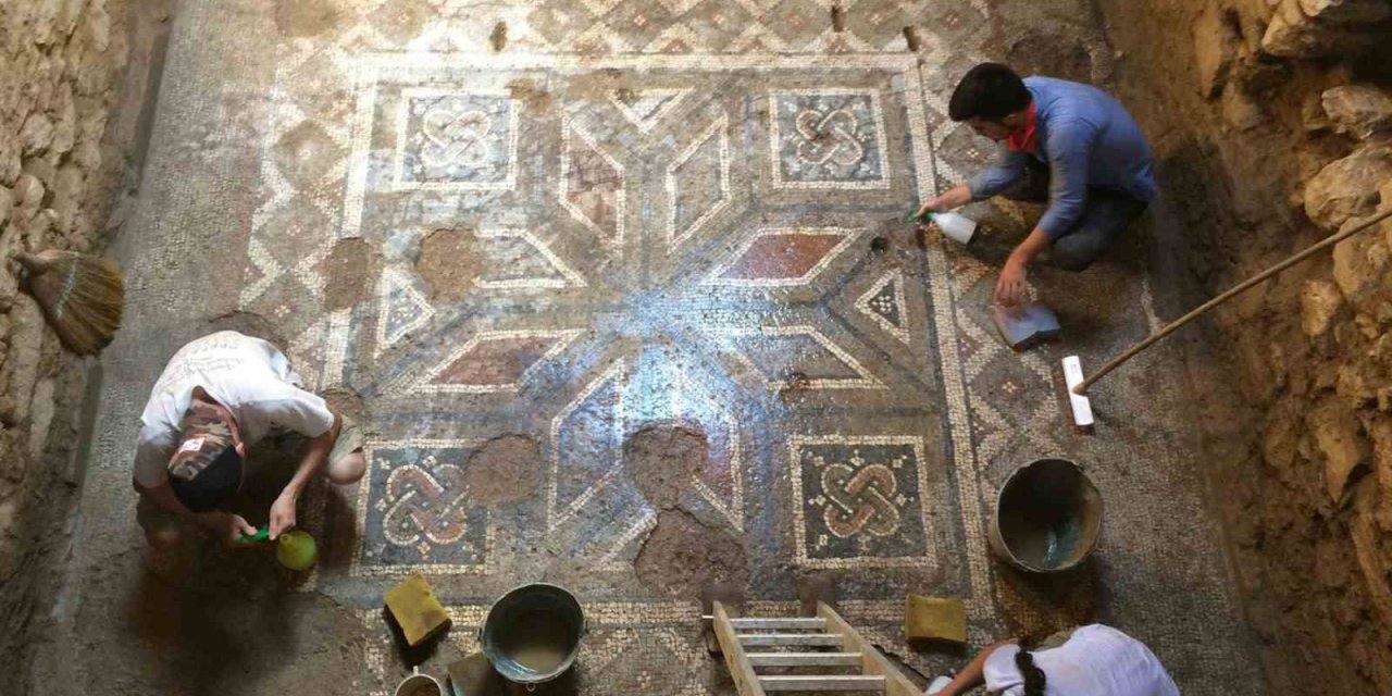 Antik Kentlerde Ziyaretçi Bilinci Uyarısı: "kültürel Miras Ve Doğal Denge Tehlikede"