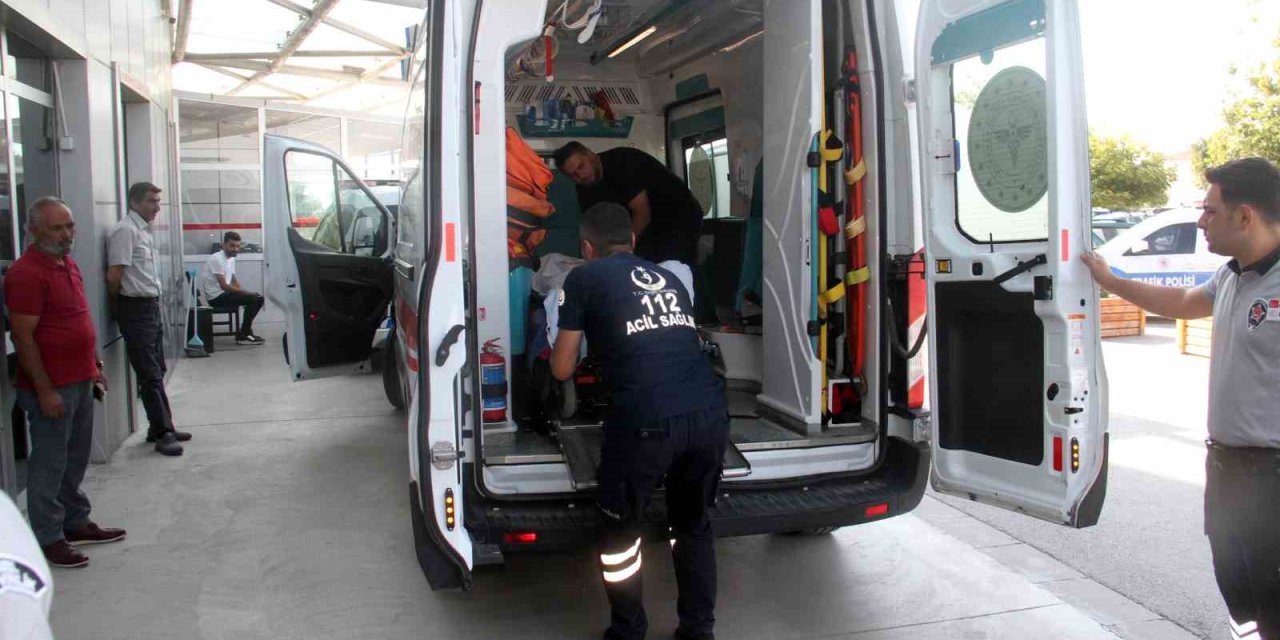 Konya’da Bıçaklı Kavga: 2 Yaralı