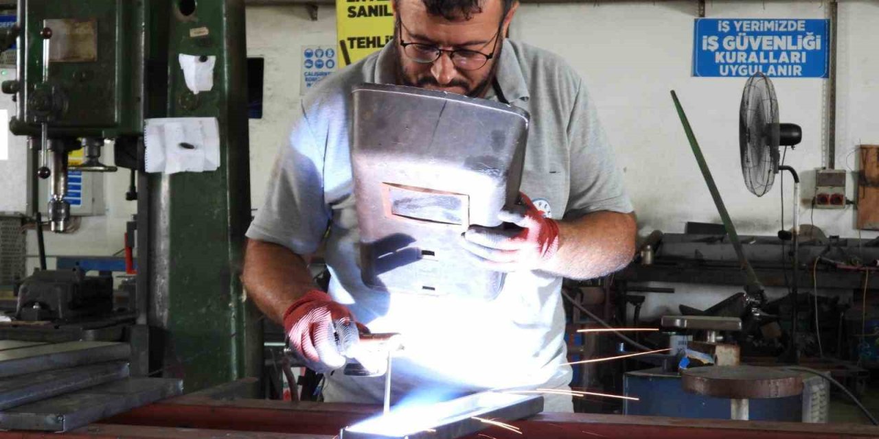 Belediye Atölyesi Üretiyor, Kepez Güzelleşiyor