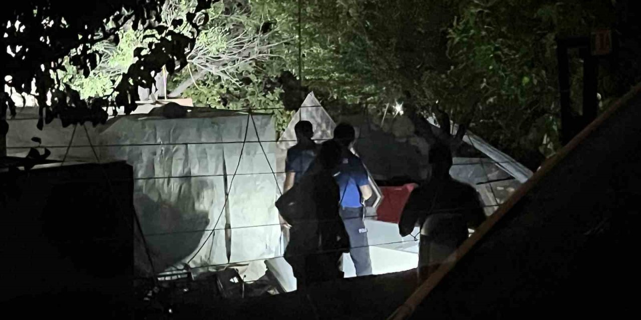 Evin Bodrum Katındaki Atölyede Tüp Patladı: 2 Yaralı