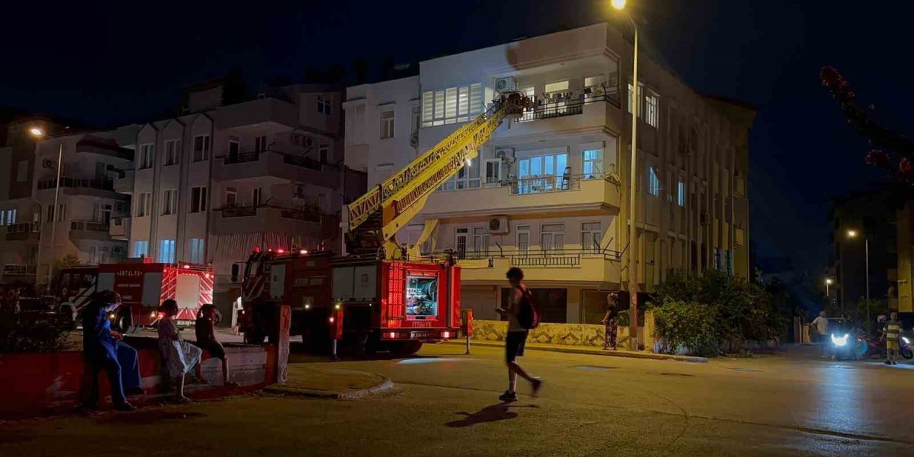 Ocakta Unutulan Tencere Yangına Sebep Oldu