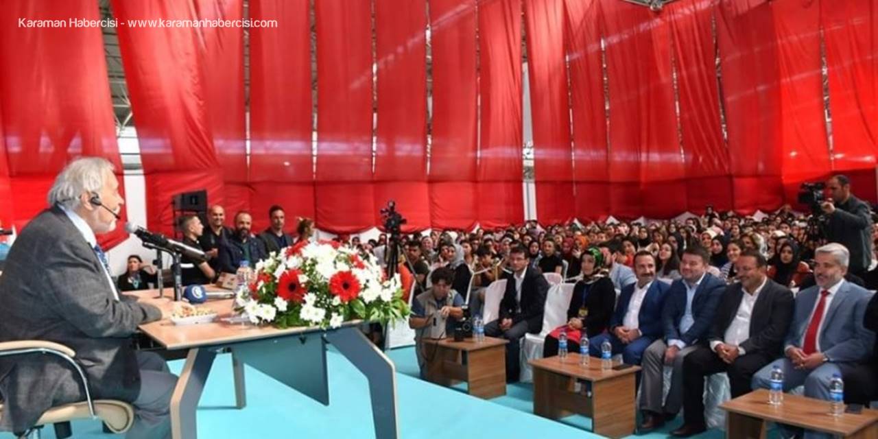 Tarihçi Yazar İlber Ortaylı’ya Aksaray’da Pür Dikkat Dinlendi