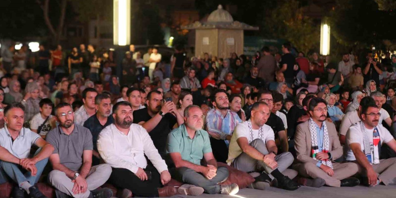 Niğde Belediyesi’nden Gazze İçin Dayanışma Etkinliği: ’sessiz Çığlık’ Belgeseli Gösterildi