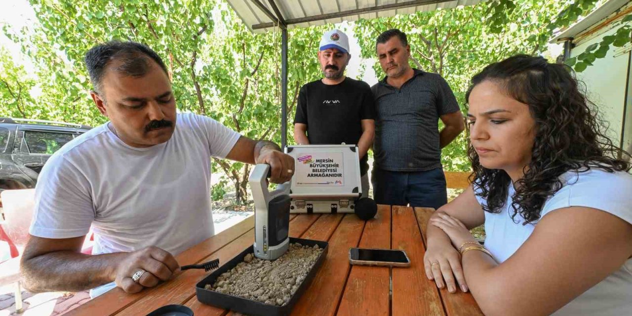 Mersin’de Üreticiye Toprak Analiz Cihazı Desteği
