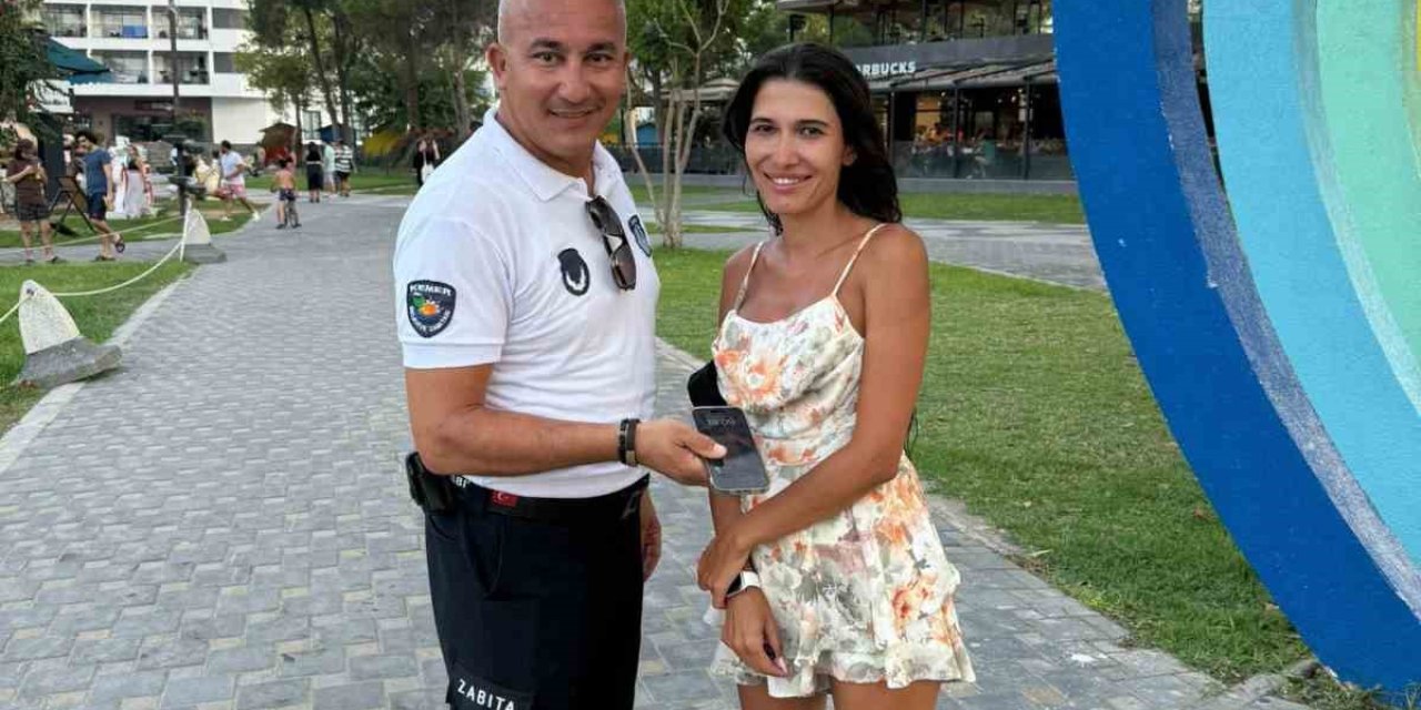 Kaybolan Telefon Sahibine Teslim Edildi