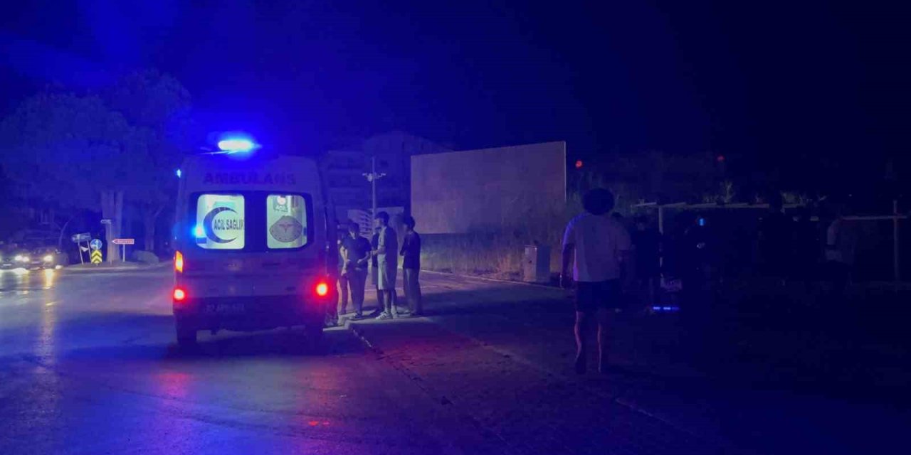 Gazipaşa’da Motosiklet Devrildi: 2 Yaralı