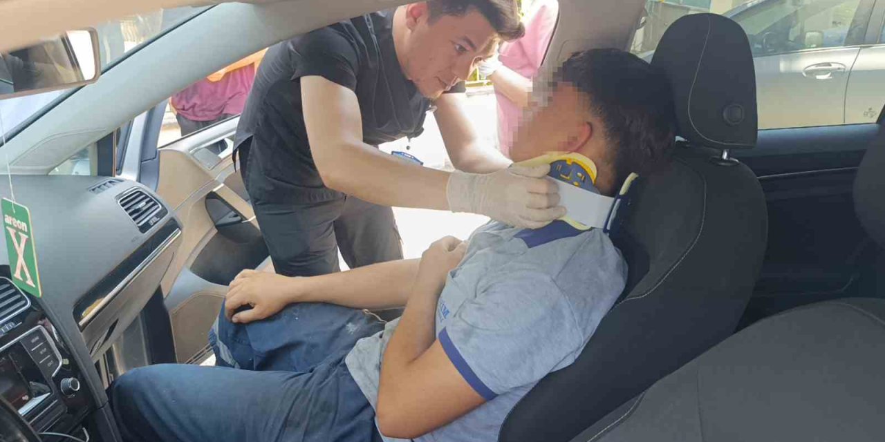 İlk Tedavisi Çarpıştığı Otomobilde Yapıldı