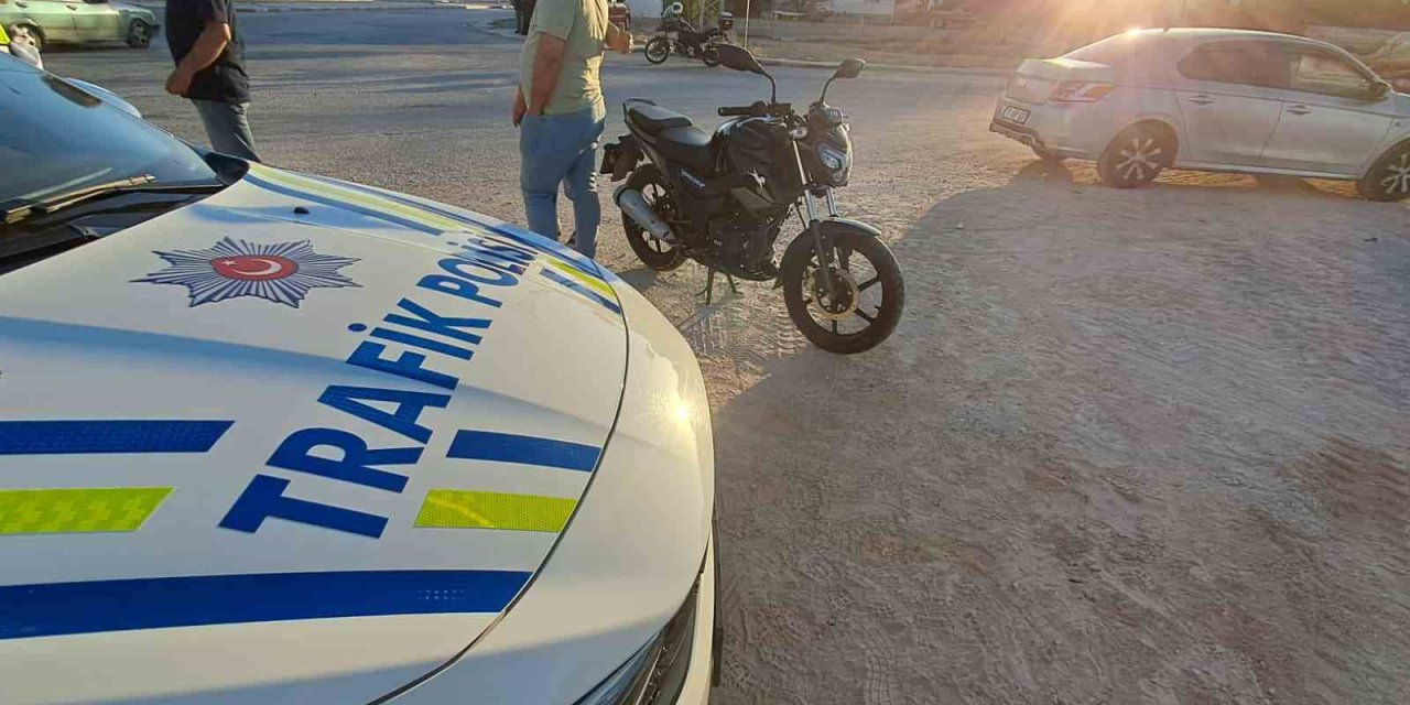 Karaman’da Motosiklet Kazası: 2 Yaralı