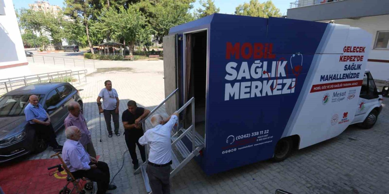 Kepez Belediyesi’nden Huzurevi Sakinlerine Göz Taraması