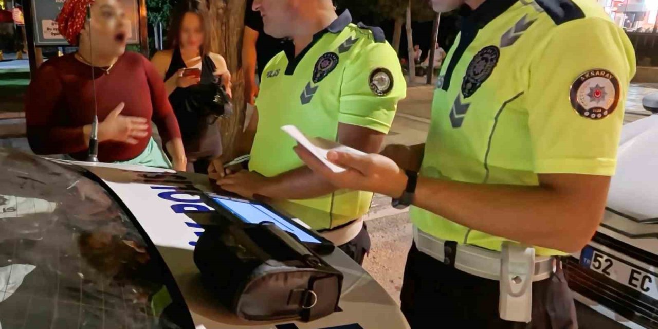 Alkollü Kadın Sürücü, Kendini Uyaran Sürücüyü "maganda" Diye Polise Şikayet Etti