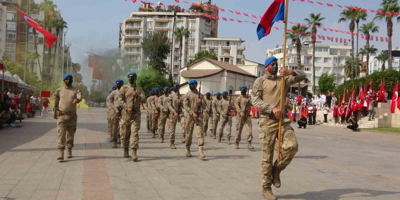 Mersin’de 30 Ağustos Zaferi Coşkuyla Kutlandı