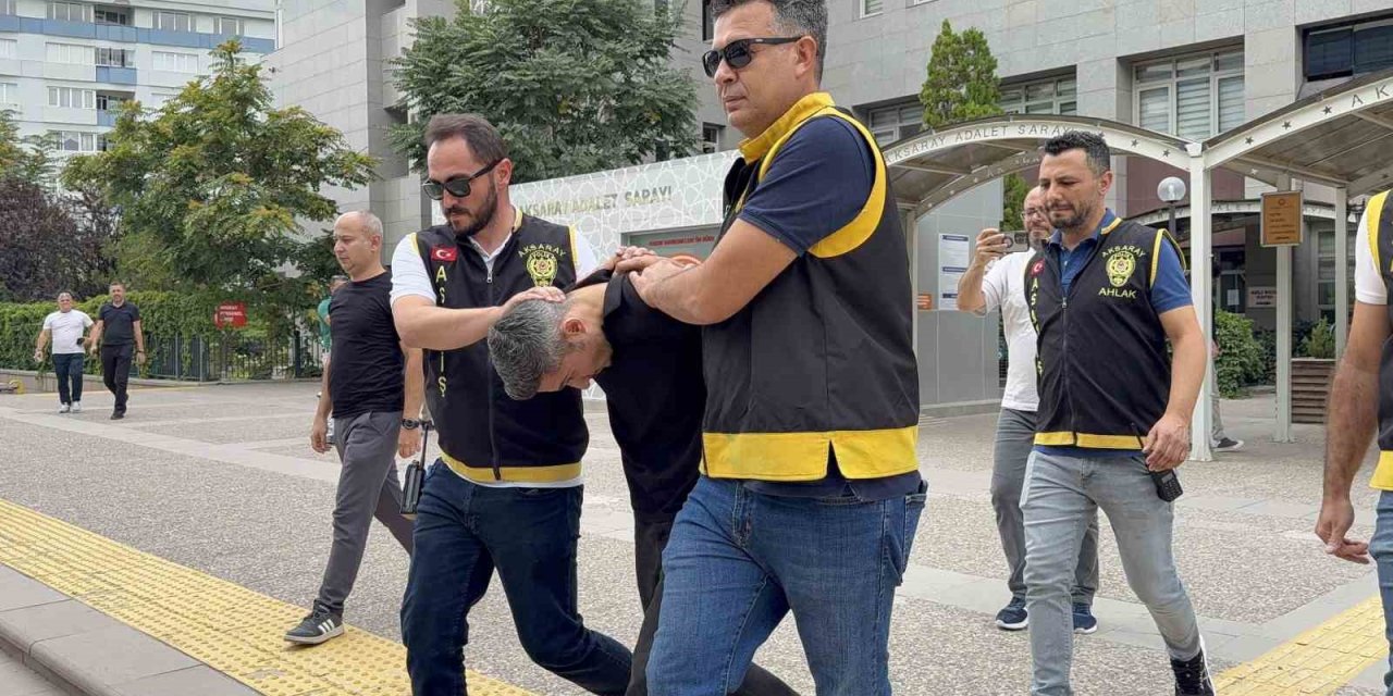 Öldürdüğü Arkadaşını Dondurma Dolabına Koyup Araziye Atmış