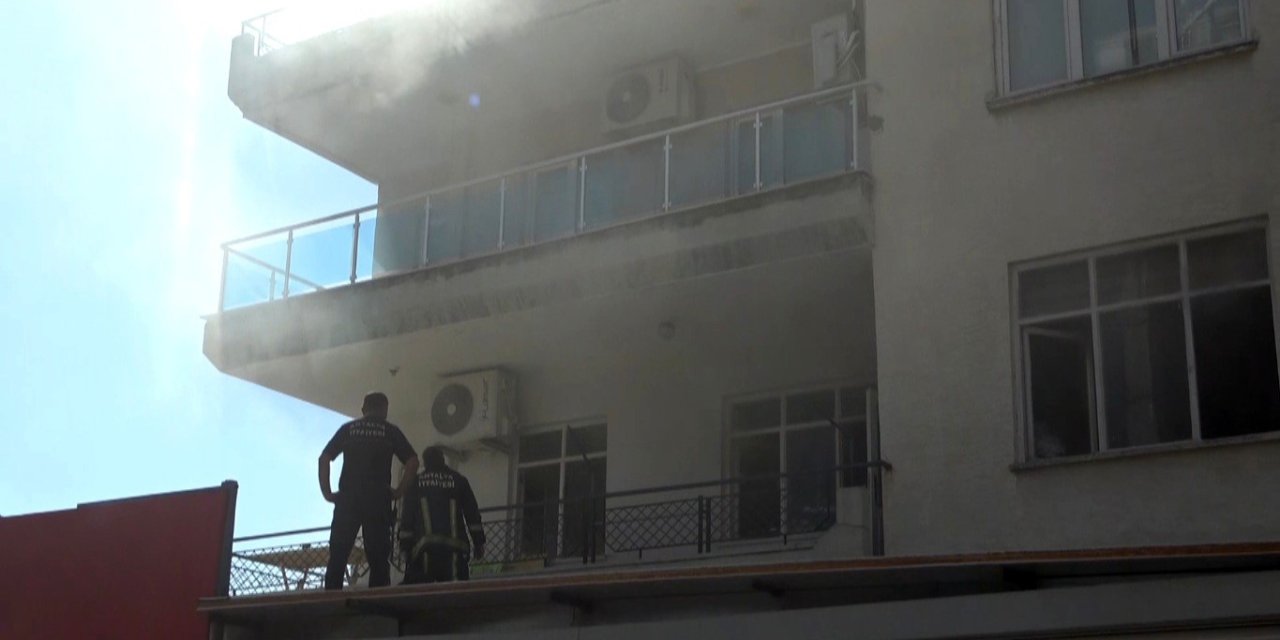 Tekstil Atölyesinde Çıkan Yangın Korkuttu