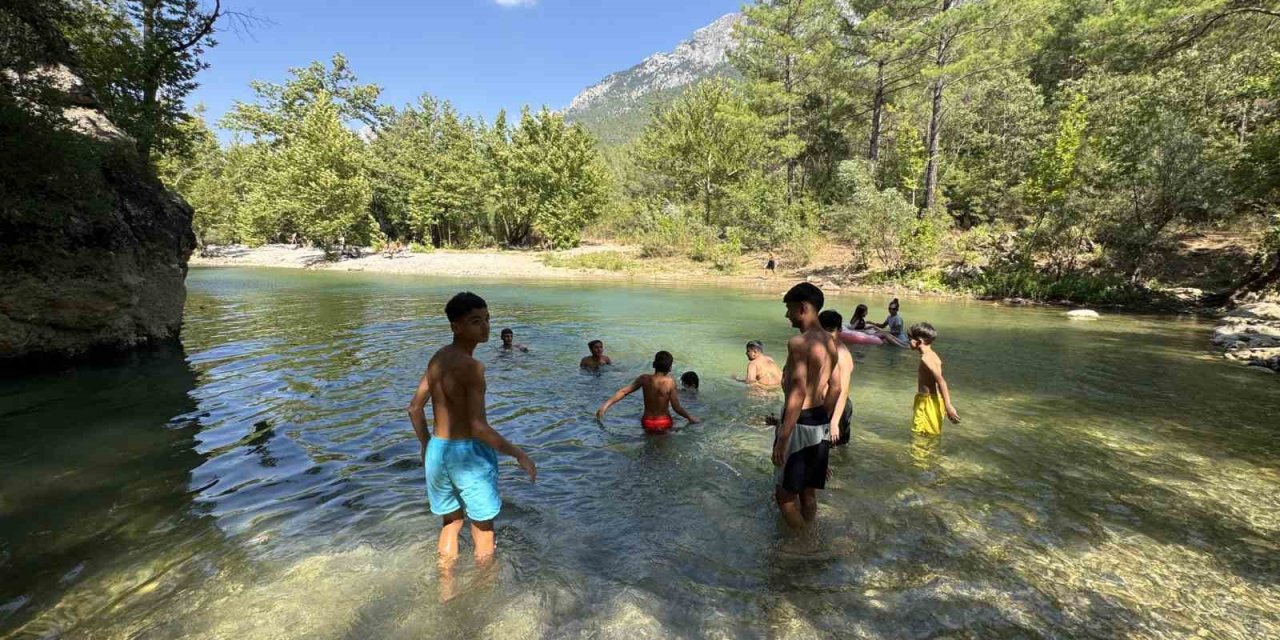 Minik Sporcular Ormana Spor Köyü’nde Hem Spor Yaptı Hem Doğayla Buluştu