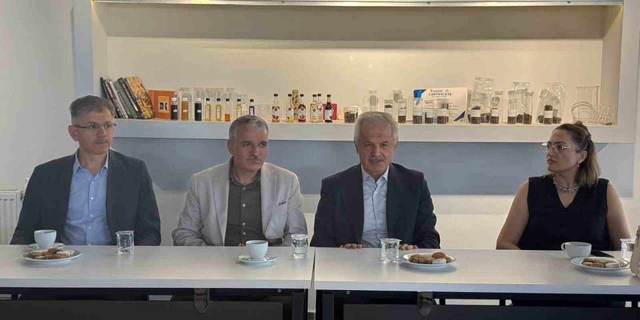 Neü’de Kahve Kültürü Bilimsel Verilerle Ele Alındı: Rapor Lansmanı Gerçekleştirildi