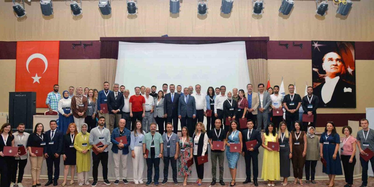 Karaman’da ‘uluslararası Diksiyon Yaz Okulu’ İlk Mezunlarını Verdi