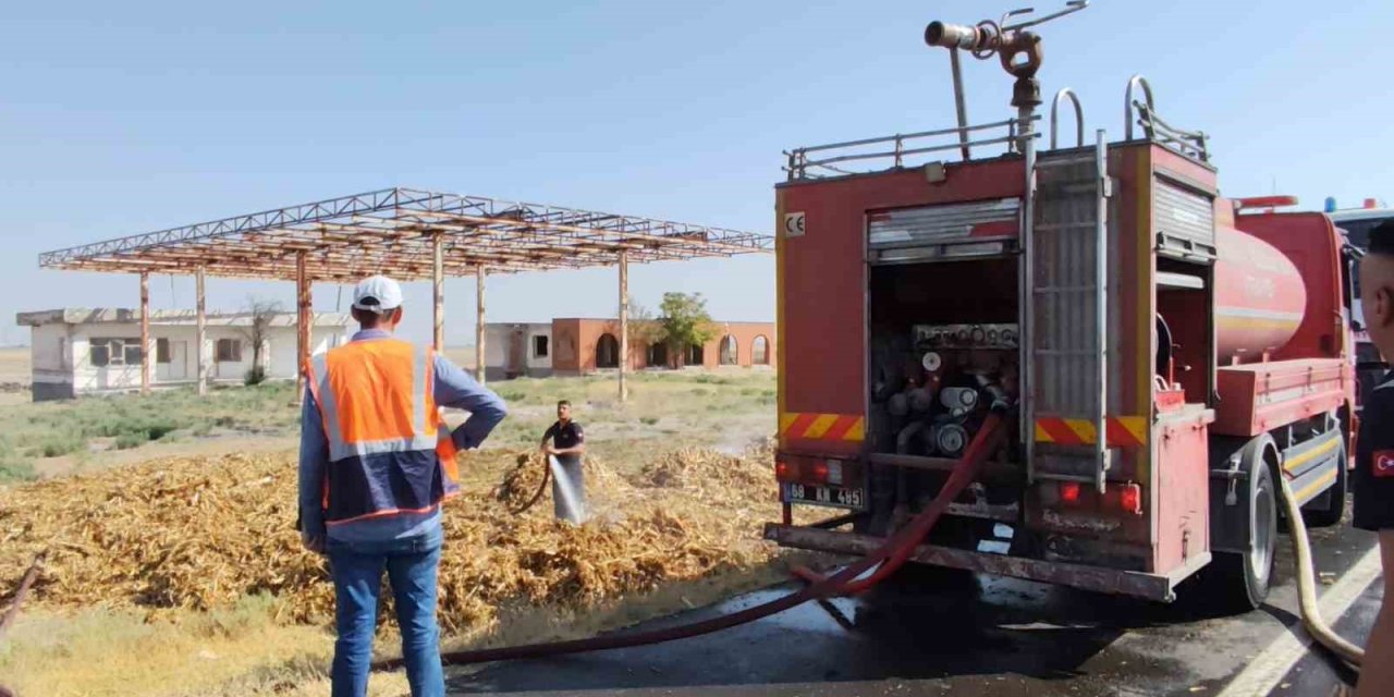 Saman Yüklü Tırda Yangın Paniği