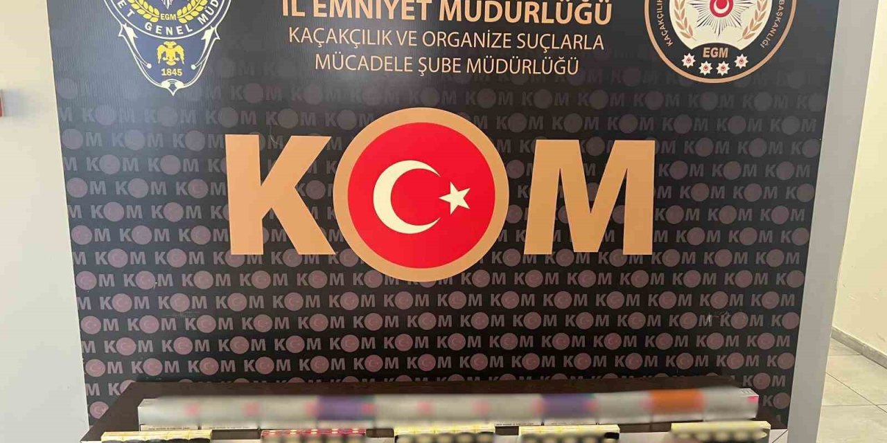 Antalya’da Kom Ekipleri 712 Bin 440 Adet Makaron Ele Geçirdi