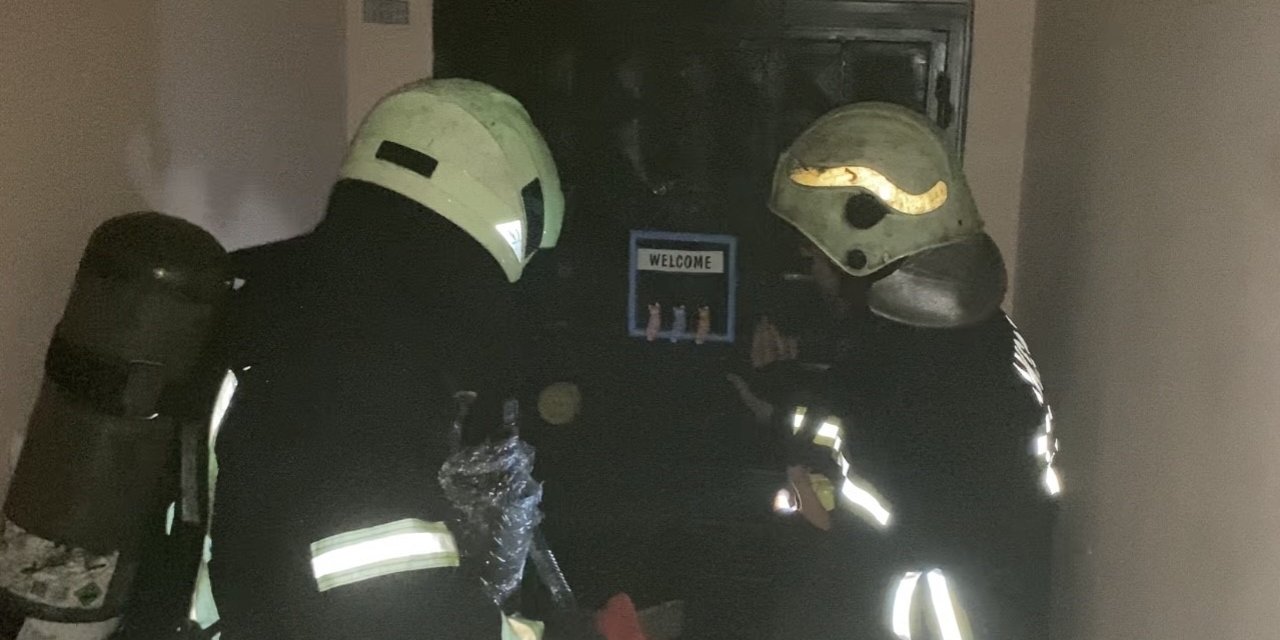 Fırında Unutulan Kek Apartmanı Dumana Boğdu