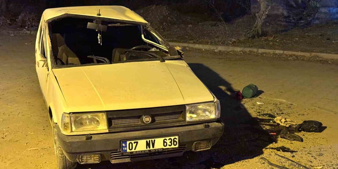 Park Halindeki Araca Çarpan Tofaş’ın Sürücüsü Firar Etti