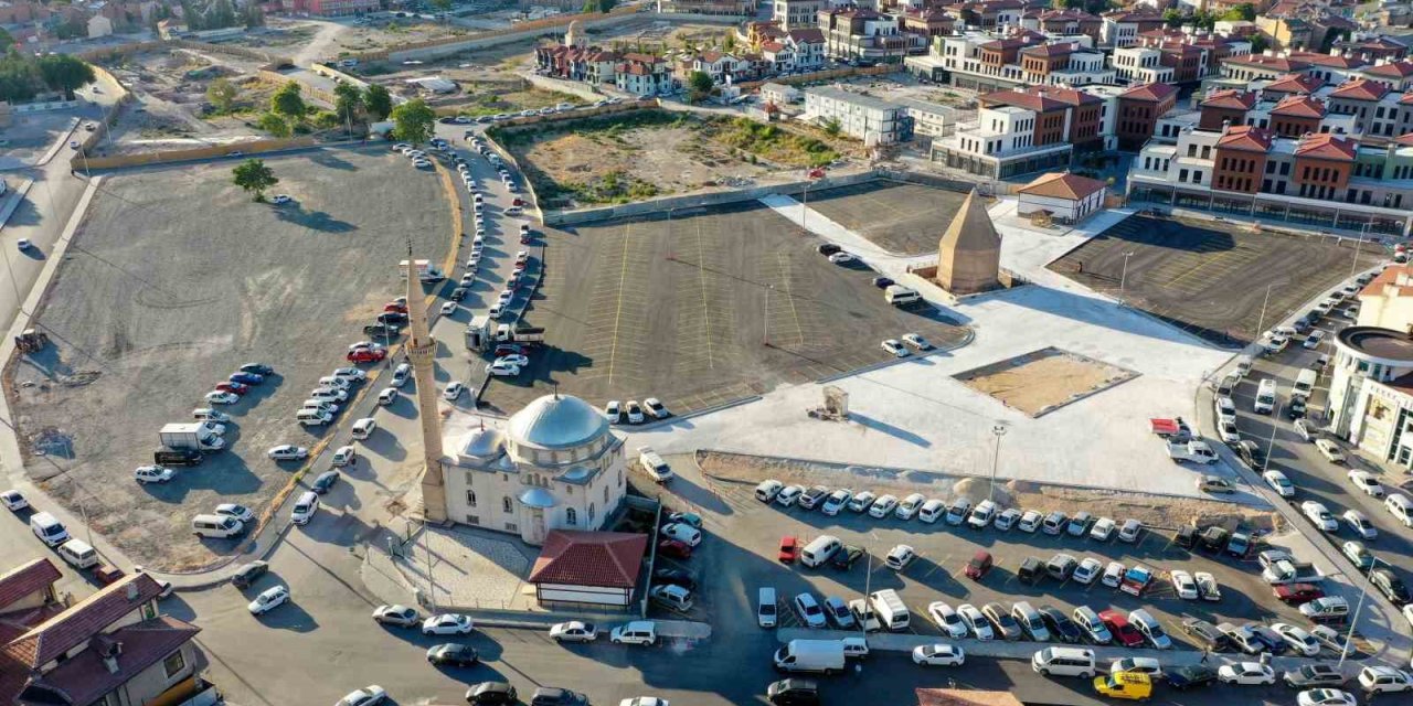 Suriçi Ve Bedesten Trafiği Nefes Alacak, 850 Araçlık Otopark Hizmete Girdi