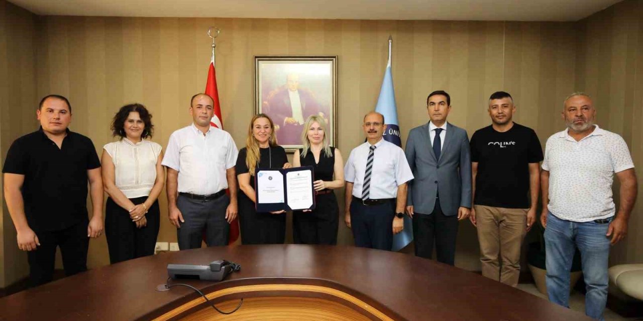 Akdeniz Üniversitesi’nden Muhtarlara Ücretsiz Online Eğitim Desteği